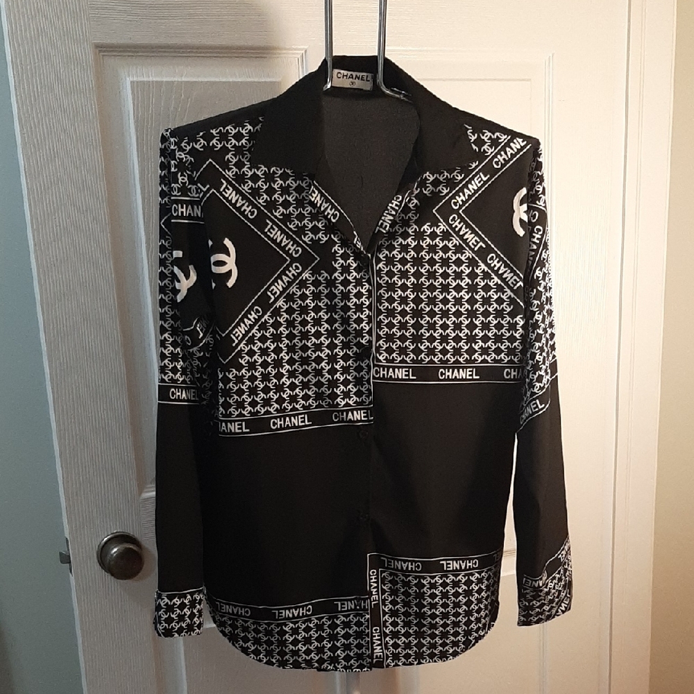 CHANEL Monochrome Logo Shirt
